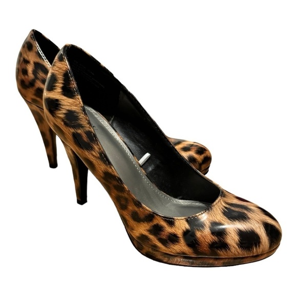 Worthington Shoes - NWOT Worthington Leopard pumps - size 8
